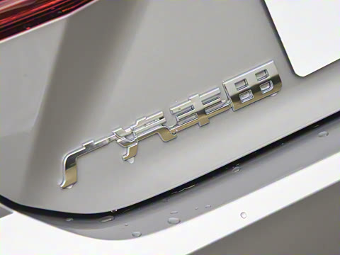 2026�� ˫�� 2.0HE ��Ӣ��