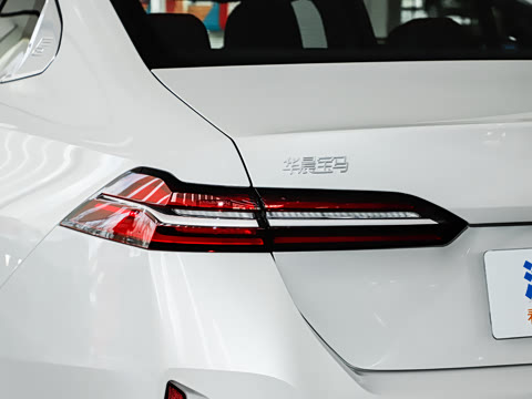 2026�� �Ŀ� 530Li ������ M�˶���װ