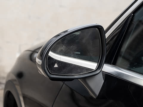2026�� �Ŀ� GLC 260 L 4MATIC ������