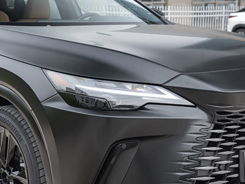 2026�� 300 ����Black Edition