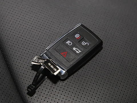 2026�� 90 3.0T P400 X-Dynamic HSE