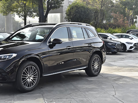 2026�� GLC 300 L 4MATIC ������ 5��