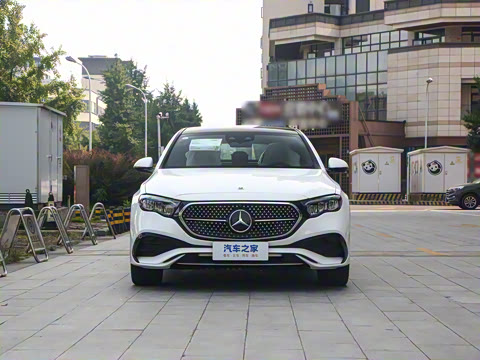 2025�� �Ŀ� E 300 L ʱ���˶���