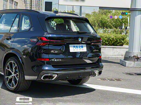 2025�� xDrive 30Li ������M�˶���ҹ��װ