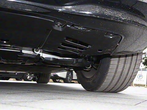 2025�� EQS 680 ���ݰ�