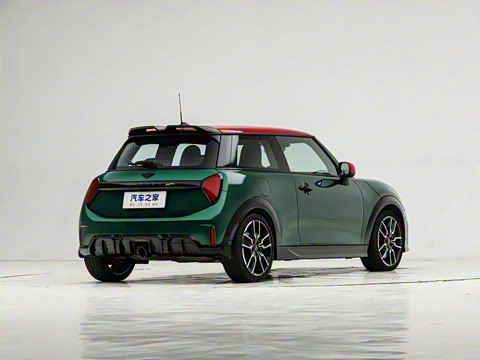 2025�� JOHN COOPER WORKS