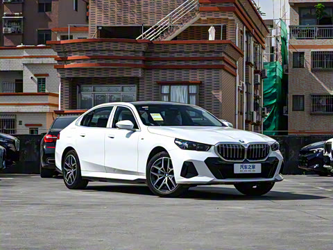 2026�� eDrive 40L M�˶���װ