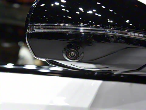 2026�� E 300 �������˶���