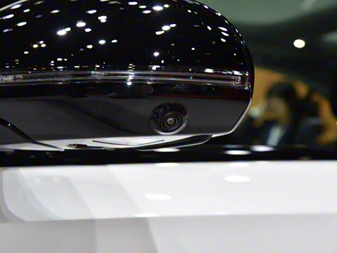 2026�� E 300 �������˶���