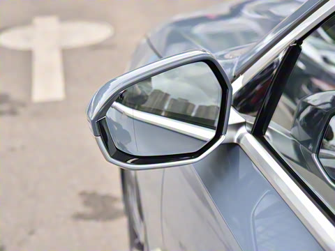 2026�� 530Li ������ M�˶���װ