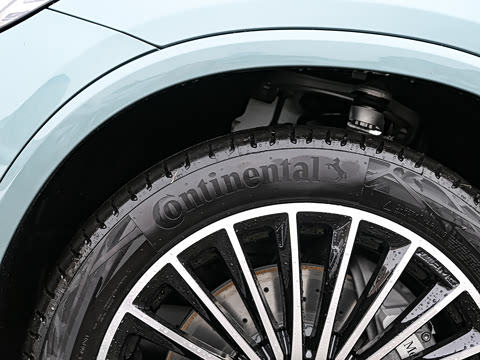 2025�� �Ŀ� GLC 300 4MATIC ����SUV