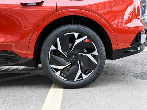 2026�� 2.0T EcoBoost  E �춯  �˶��� ST-Line