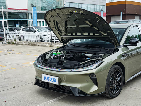 2026�� 535 MAX�����