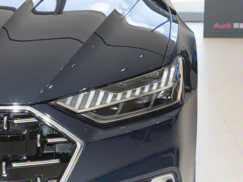 2025�� 45 TFSI quattro ������