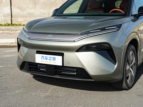 2025�� DM 215KM�����״��콢��