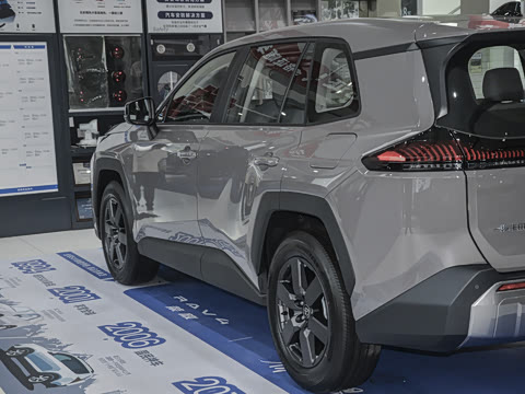 2026�� 2.0L ����������