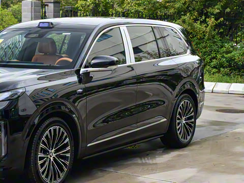 2025�� ����Ultra+����������