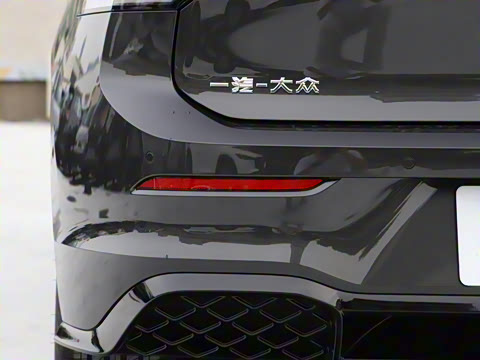 2025�� �Ŀ�� 300TSI R-Line