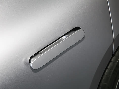 2025�� 705km Max