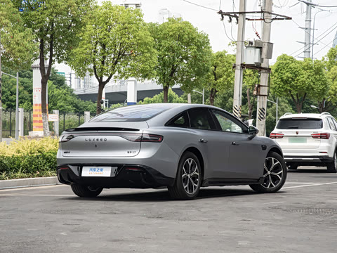 2026�� Max (896�߼����״