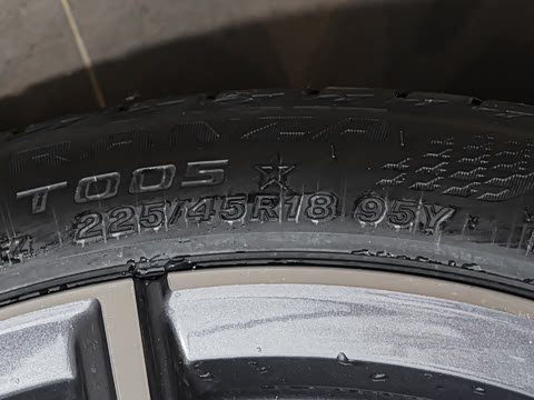 2026�� 325Li M�˶���װ