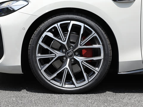 2026�� TFSI quattro 200kW �콢������