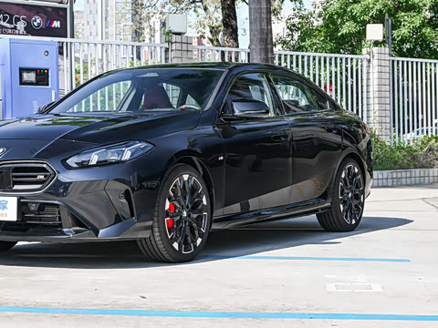 2026�� M235L
