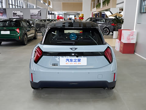 2025�� PAUL SMITH ���ʦ��