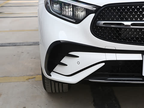 2026�� GLC 300 L 4MATIC ������ 5��