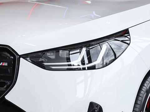 2026�� M50 xDrive