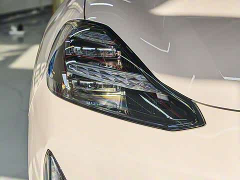 2025�� 670 Pro��