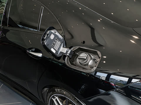 2025�� AMG CLA 45 S 4MATIC+