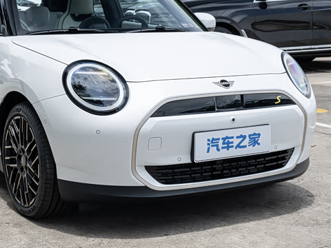 2026�� 463km COOPER SE ����������