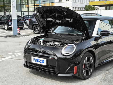 2026�� JOHN COOPER WORKS �ڱ��ر��