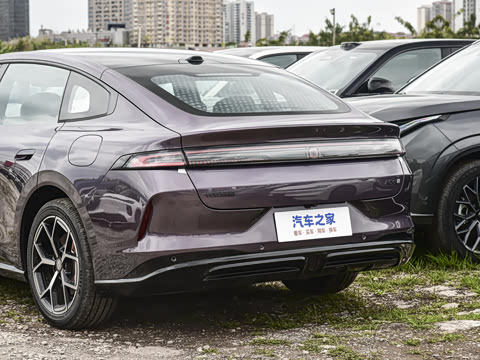 2026�� 240����Ultra+