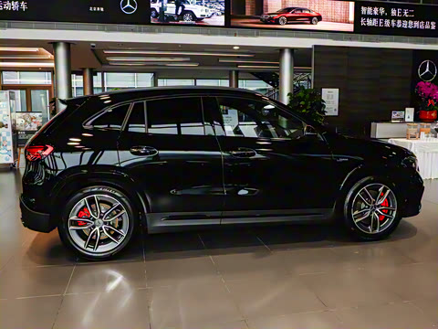 2025�� AMG GLA 35 4MATIC