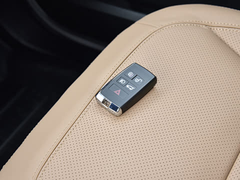 2026�� 110 3.0T P400 X