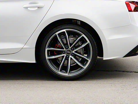 2025�� Sportback ��ذ� 40 TFSI quattro ����������