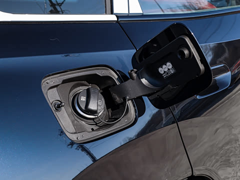 2026�� xDrive25L M�˶���ҹ��װ