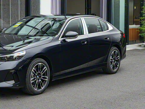 2026�� 530Li ������ M�˶���װ