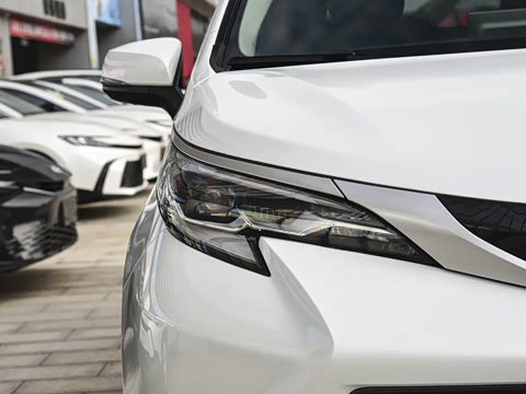 2027�� 2.5L ˫������������