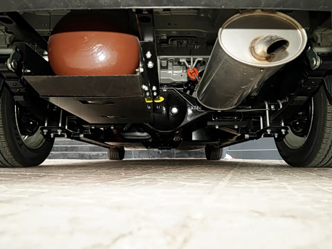 2026�� 2.0L �ֶ����ᾫӢ�� 9�� CNG