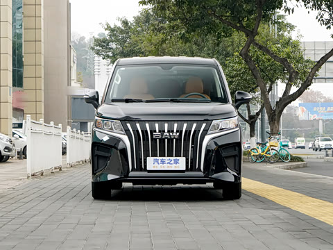 2026�� 2.0L �ֶ����ᾫӢ�� 9�� CNG