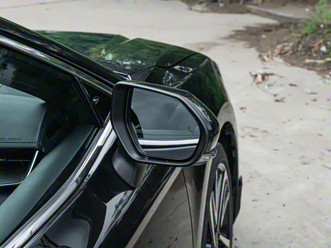 2026�� 2.0S �˶���