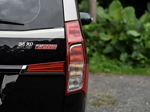 2027�� 2.0L ������ 7��