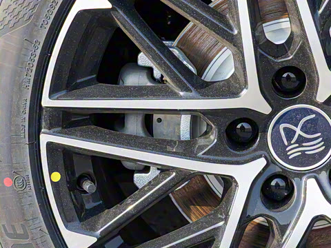 2025�� EV �Ǽݰ� 635KM�����״��콢��