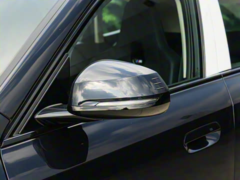 2025�� xDrive25Li M�˶���ҹ��װ