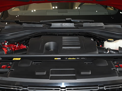 2025�� 400PS Dynamic SE