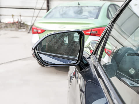 2027�� 2.0T ˫������������