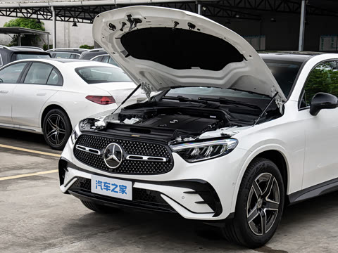 2026�� �Ŀ� GLC 260 4MATIC ����SUV